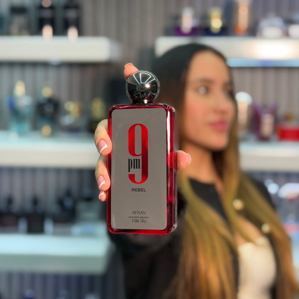 Afnan 9 PM Rebel Eau de Parfum fragancia masculina moderna y versátil para uso diario y ocasiones especiales