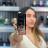 Carolina Herrera 212 VIP Black Eau de Parfum fragancia masculina aromática y ambarada