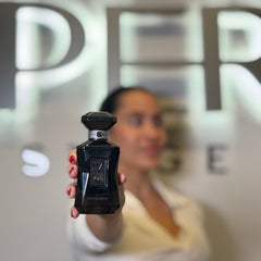 Voet Noir Blossom Extrait De Parfum unisex original en Colombia disponible en Perfumería Upper