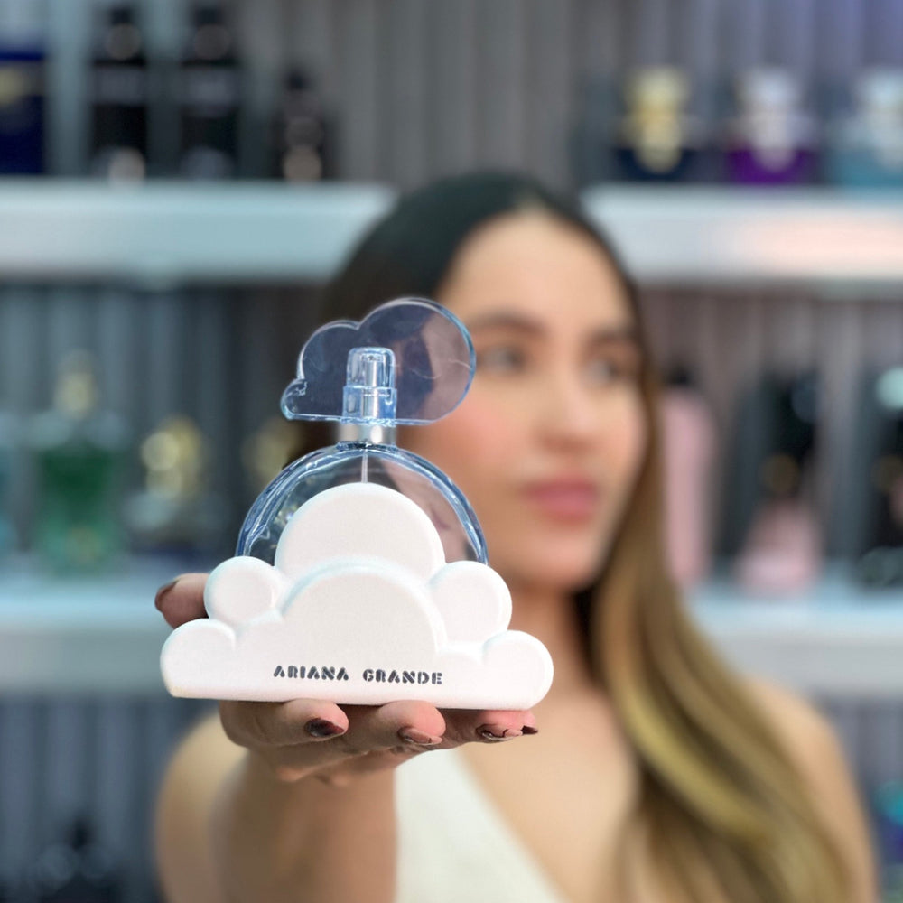 Ariana Grande Cloud Eau de Parfum fragancia femenina dulce y cremosa para cualquier ocasión