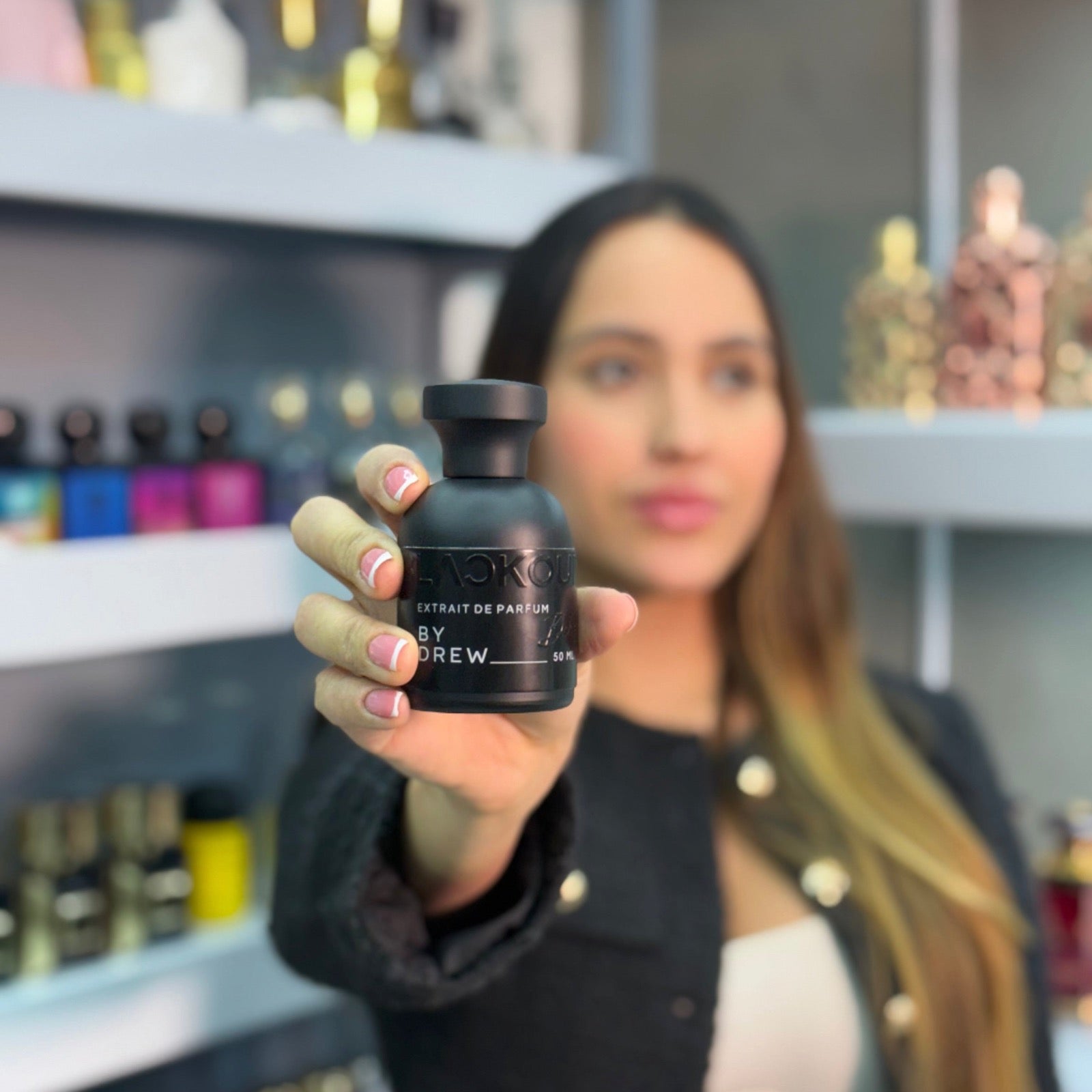 Blackoud By Drew Extrait de Parfum fragancia unisex sofisticada e intensa para ocasiones especiales