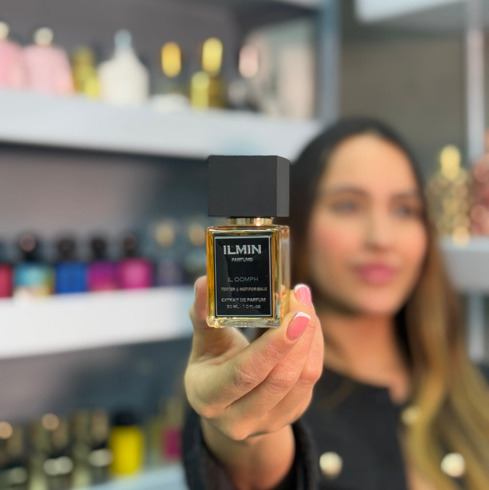 Ilmin Il Oomph Extrait de Parfum fragancia unisex afrutada, floral y sofisticada