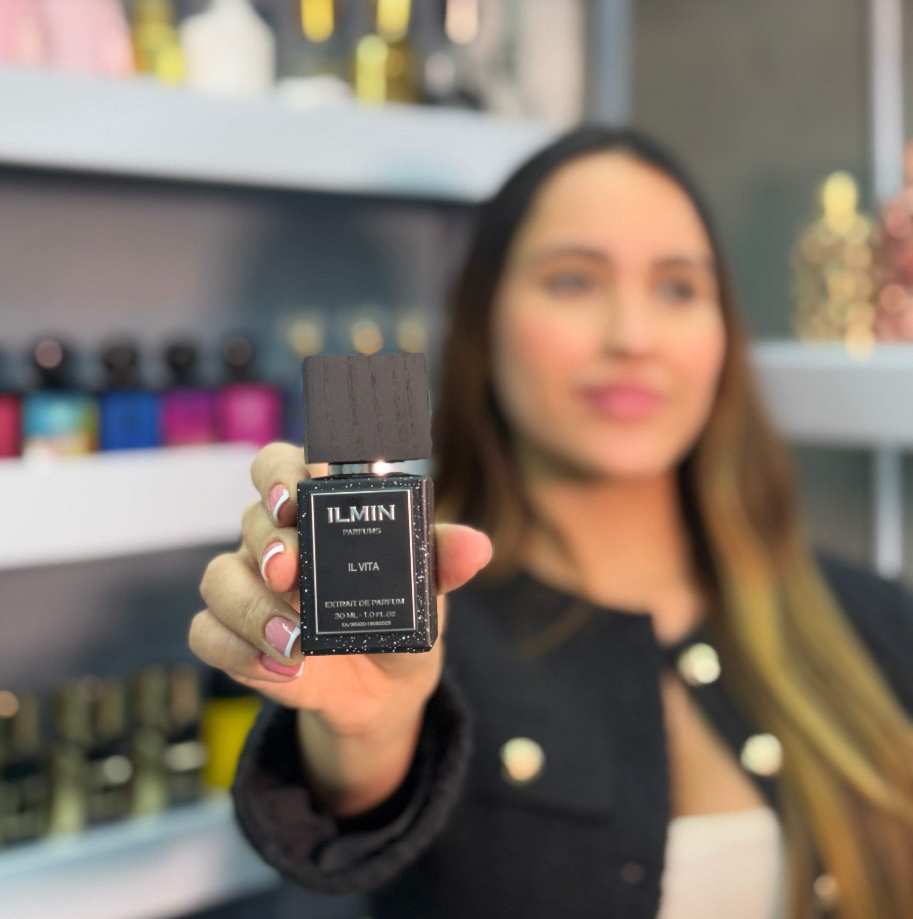Ilmin Il Vita Extrait de Parfum fragancia unisex frutal, amaderada y sofisticada